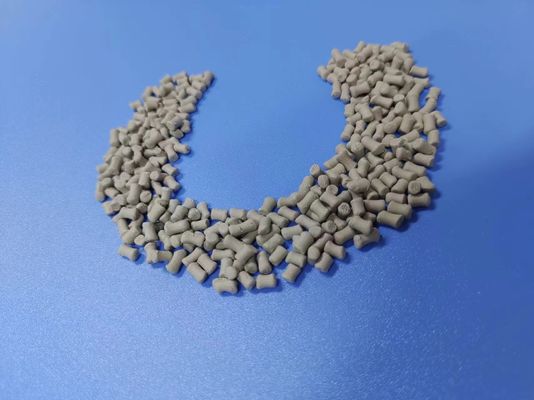Low-Dosage Desiccant Masterbatch with LDPE Base – Non-Corrosive