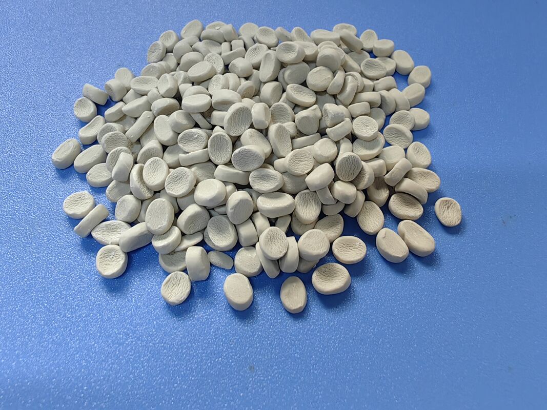 Polyethylene Based Desiccant Masterbatch with Moisture Removal and Excellent Dispersibility for in Recycled Plastic Production